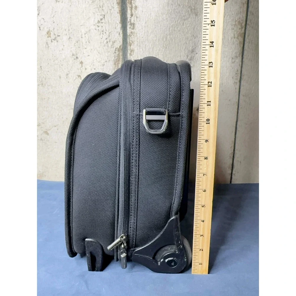 Briggs & Riley KR305-4 Rolling‎ Laptop Briefcase Carry On Business Travel Case